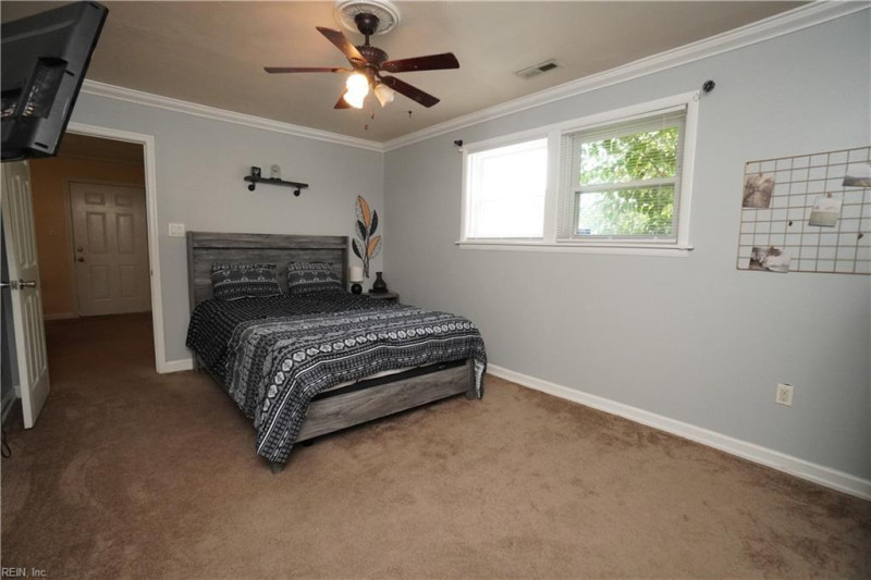 Photo 14 of 25 residential for sale in Norfolk virginia