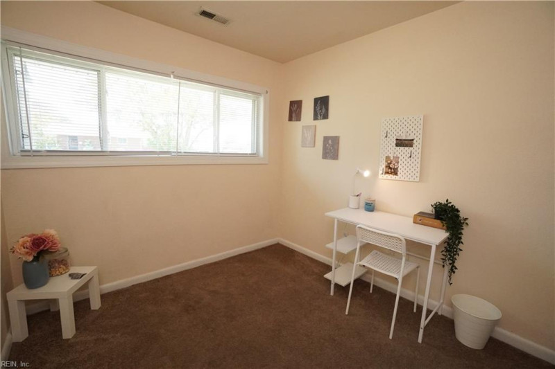 Photo 19 of 25 residential for sale in Norfolk virginia