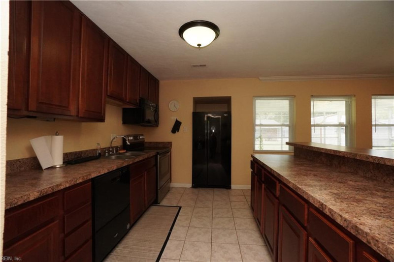 Photo 7 of 25 residential for sale in Norfolk virginia