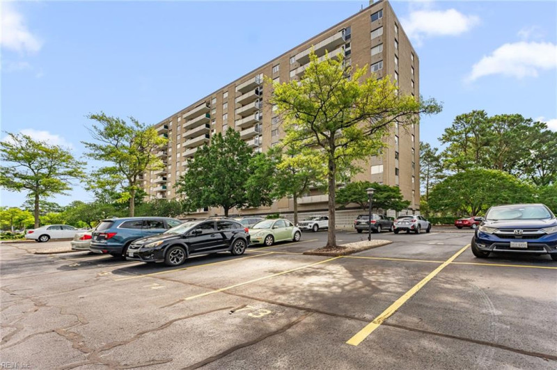 Photo 1 of 36 residential for sale in Norfolk virginia