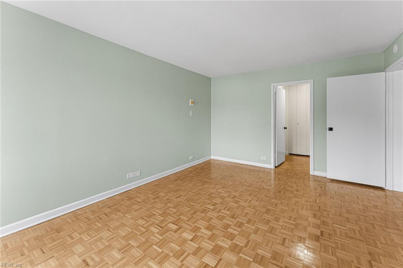 Photo 15 of 36 residential for sale in Norfolk virginia