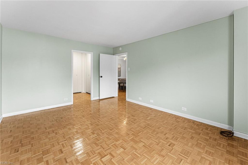 Photo 16 of 36 residential for sale in Norfolk virginia