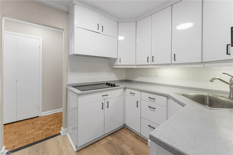 Photo 28 of 36 residential for sale in Norfolk virginia