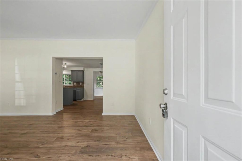 Photo 5 of 40 residential for sale in James City County virginia