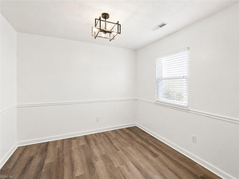 Photo 14 of 36 residential for sale in Virginia Beach virginia