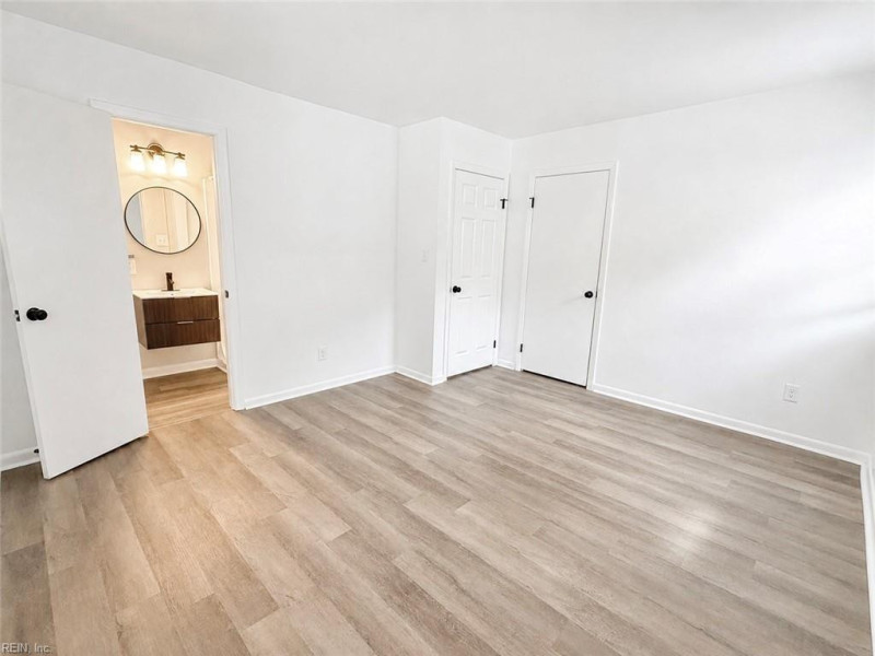 Photo 17 of 36 residential for sale in Virginia Beach virginia