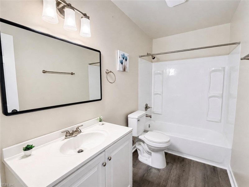 Photo 25 of 36 residential for sale in Virginia Beach virginia