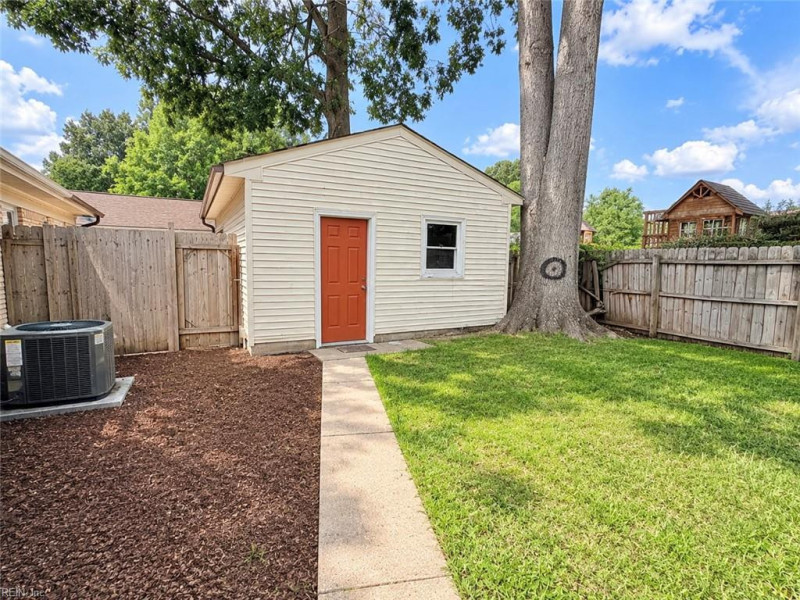 Photo 31 of 36 residential for sale in Virginia Beach virginia