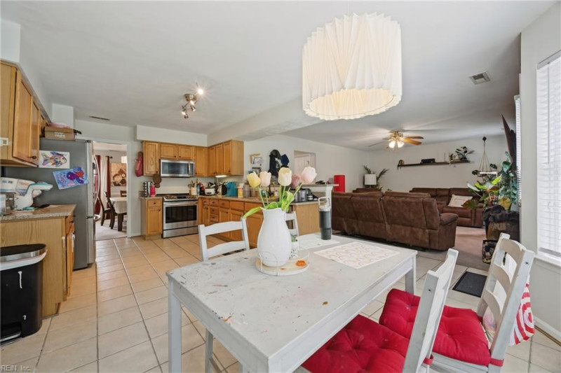 Photo 17 of 49 residential for sale in Hampton virginia