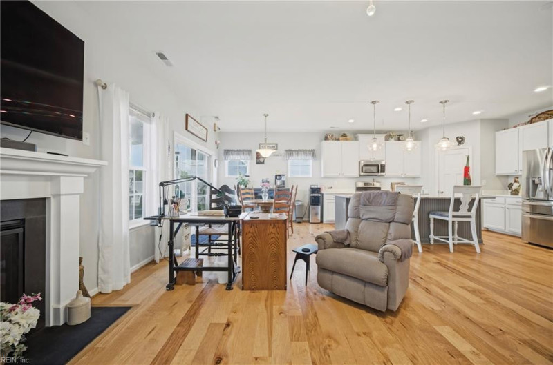 Photo 13 of 50 residential for sale in Moyock virginia