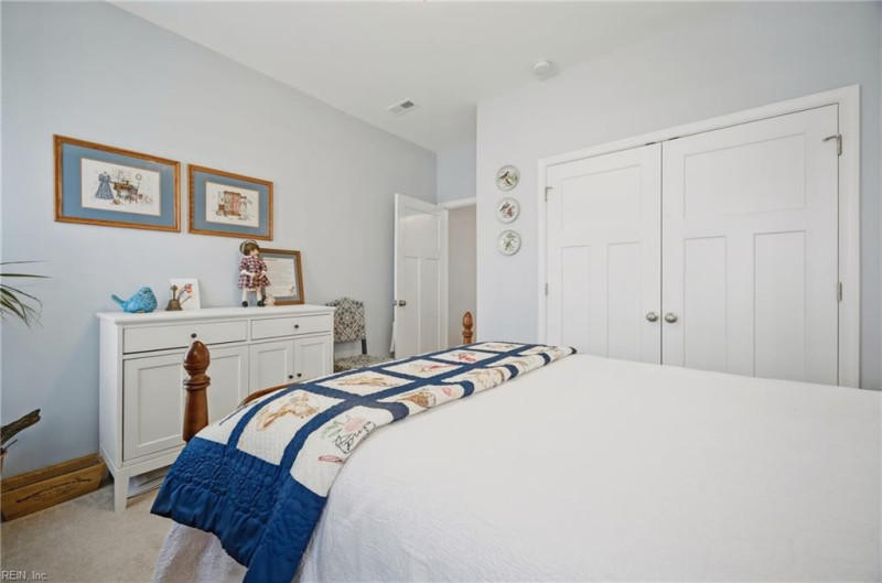 Photo 18 of 50 residential for sale in Moyock virginia
