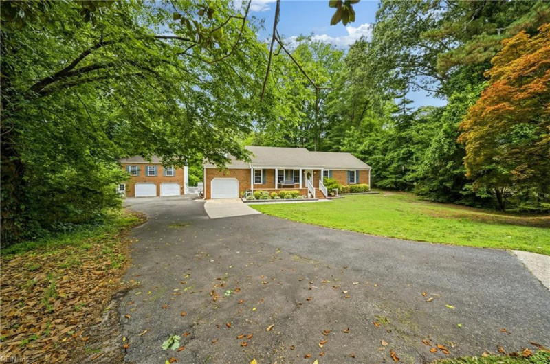 Photo 2 of 28 residential for sale in Chesapeake virginia