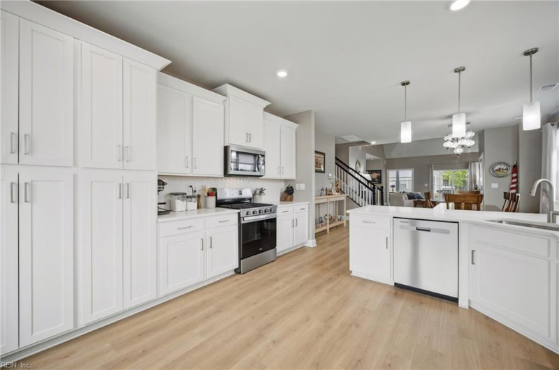 Photo 12 of 44 residential for sale in Chesapeake virginia