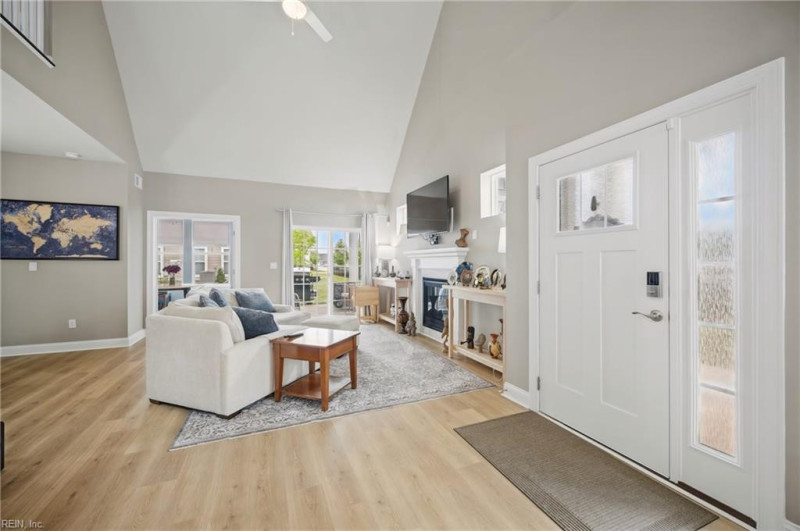 Photo 16 of 44 residential for sale in Chesapeake virginia