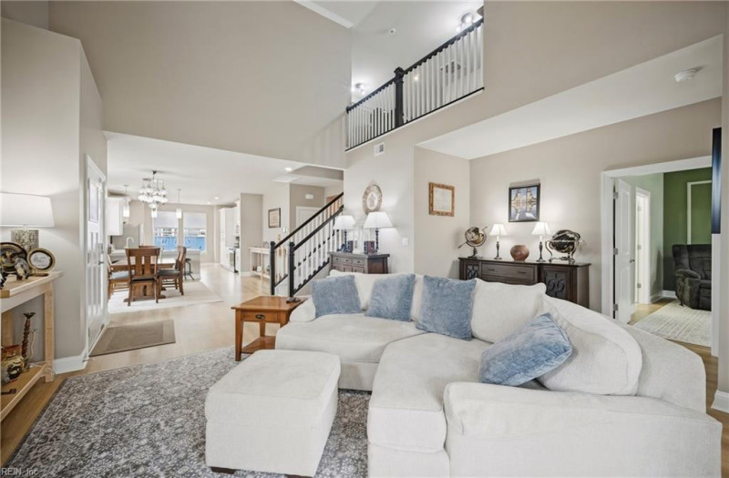 Photo 18 of 44 residential for sale in Chesapeake virginia