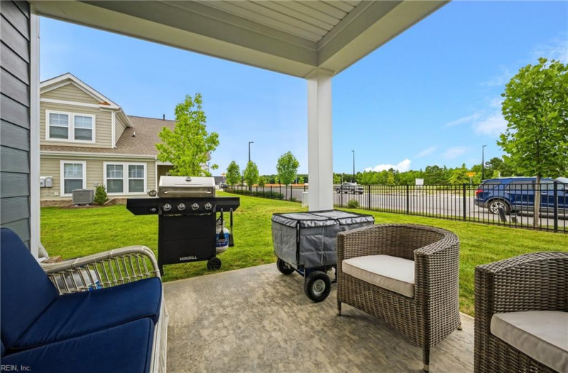 Photo 2 of 44 residential for sale in Chesapeake virginia