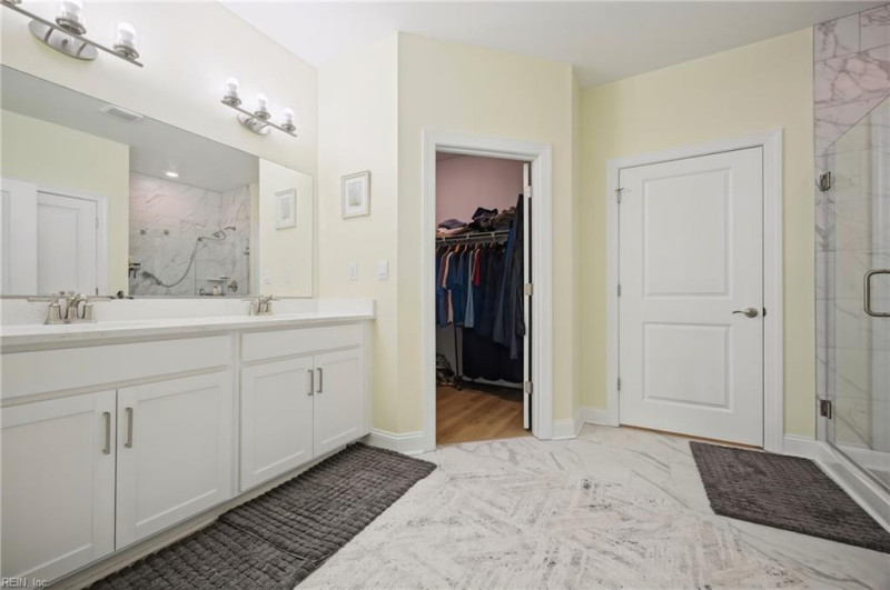 Photo 26 of 44 residential for sale in Chesapeake virginia