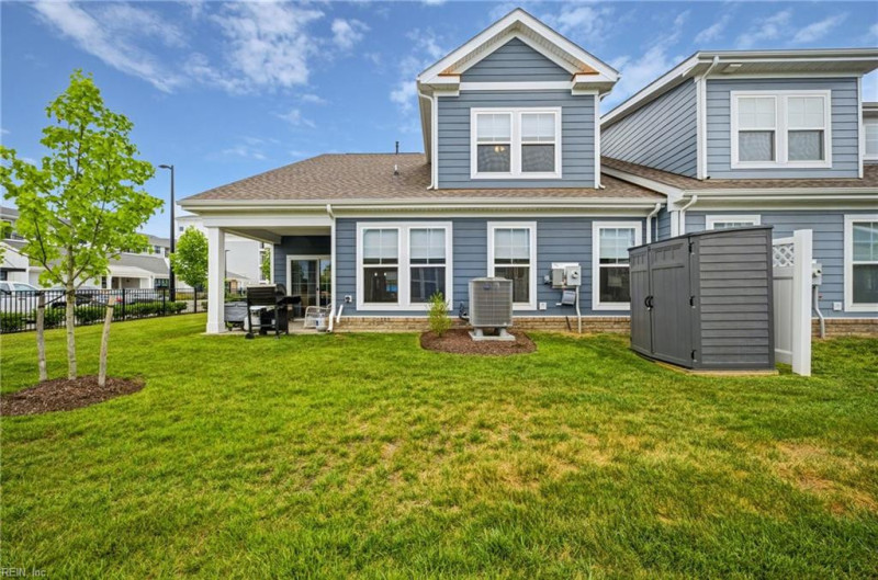 Photo 4 of 44 residential for sale in Chesapeake virginia