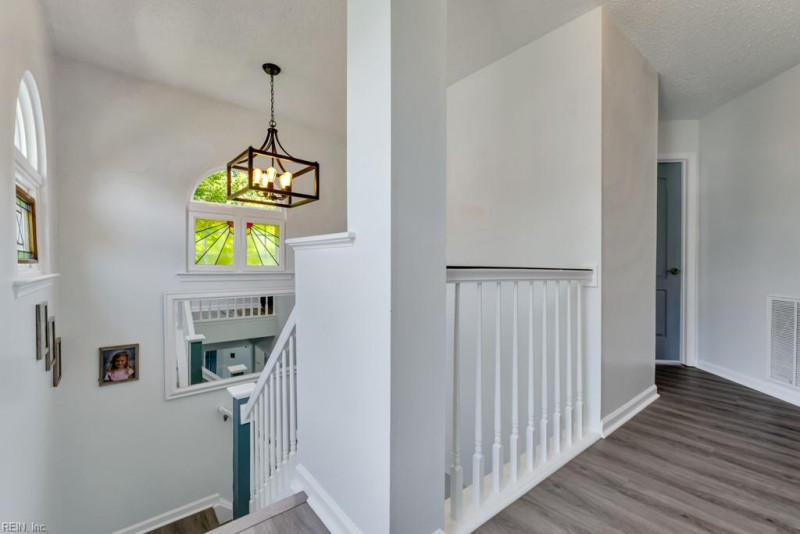 Photo 19 of 49 residential for sale in Chesapeake virginia