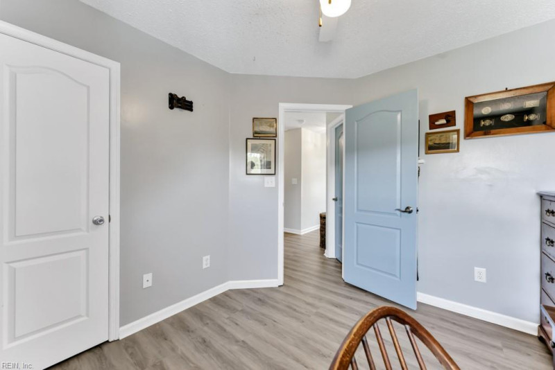 Photo 26 of 49 residential for sale in Chesapeake virginia