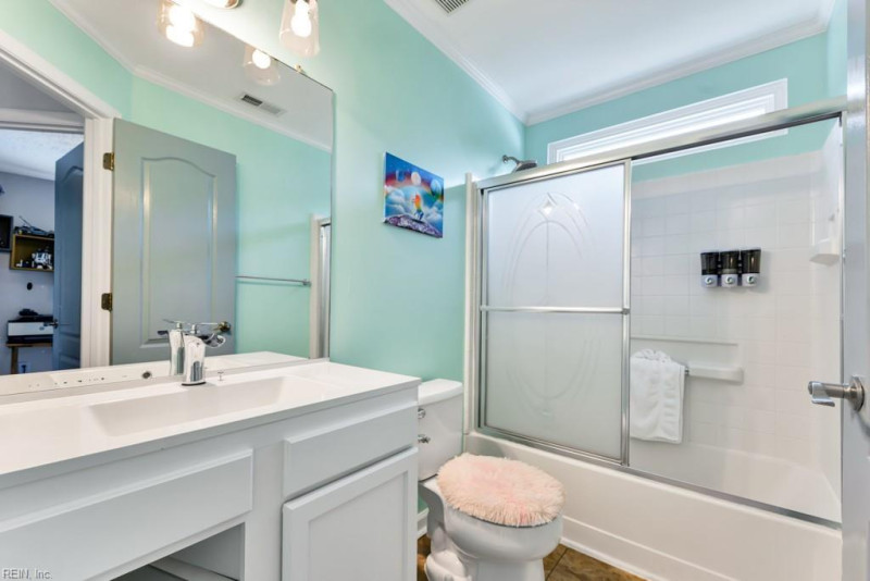 Photo 27 of 49 residential for sale in Chesapeake virginia