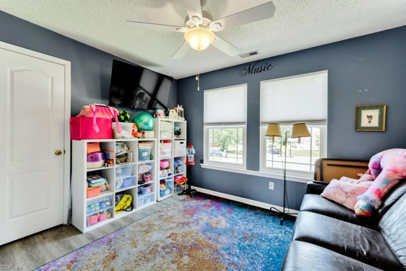 Photo 30 of 49 residential for sale in Chesapeake virginia
