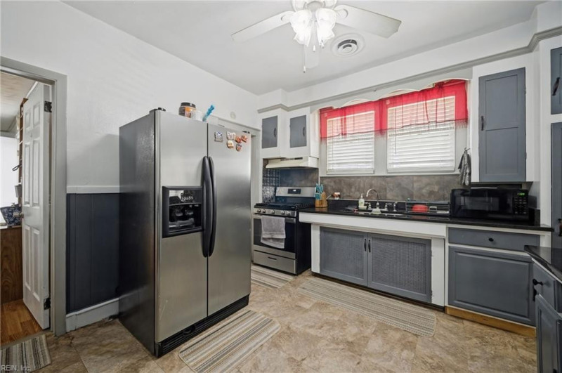 Photo 10 of 29 residential for sale in Norfolk virginia
