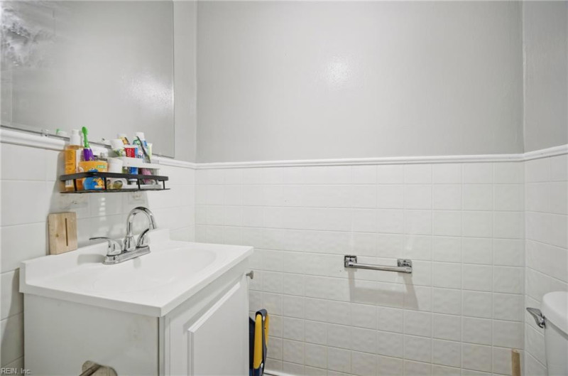Photo 14 of 29 residential for sale in Norfolk virginia