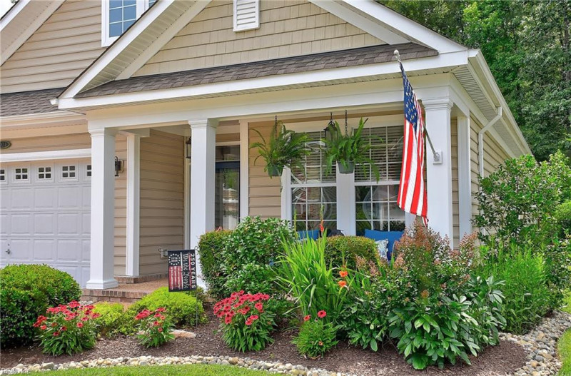 Photo 3 of 50 residential for sale in Virginia Beach virginia