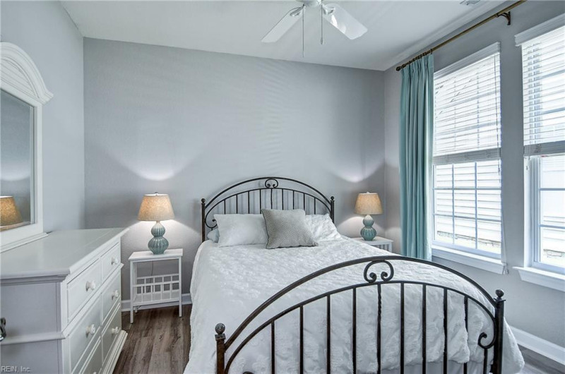 Photo 33 of 50 residential for sale in Virginia Beach virginia