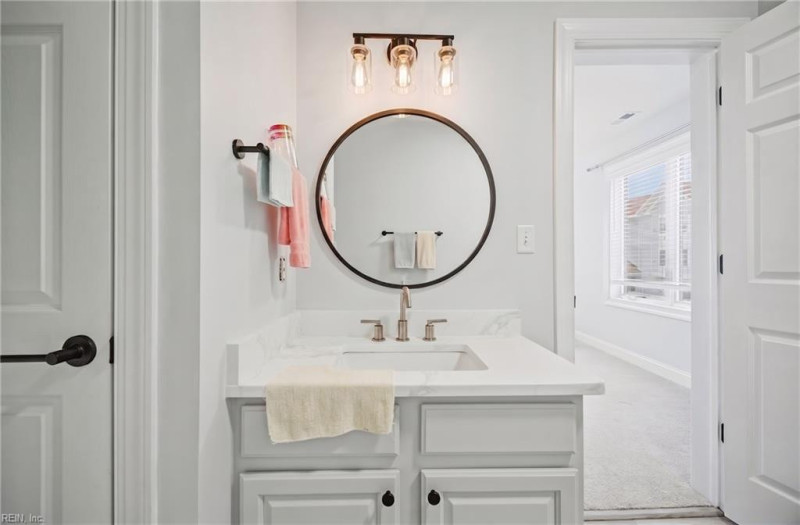 Photo 16 of 18 residential for sale in Chesapeake virginia