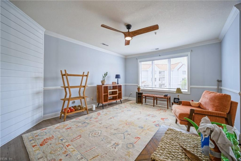Photo 6 of 18 residential for sale in Chesapeake virginia