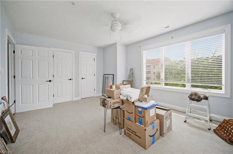 Photo 9 of 18 residential for sale in Chesapeake virginia