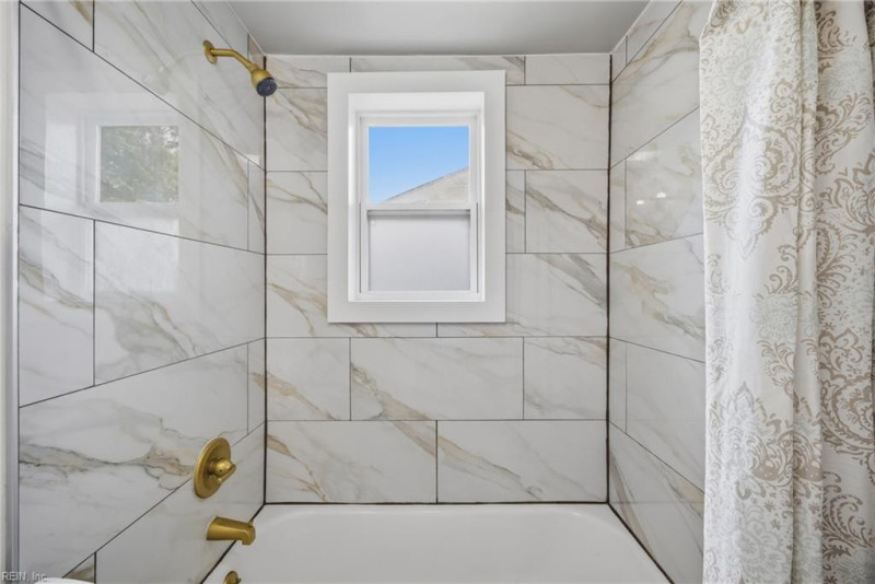 Photo 15 of 25 residential for sale in Norfolk virginia