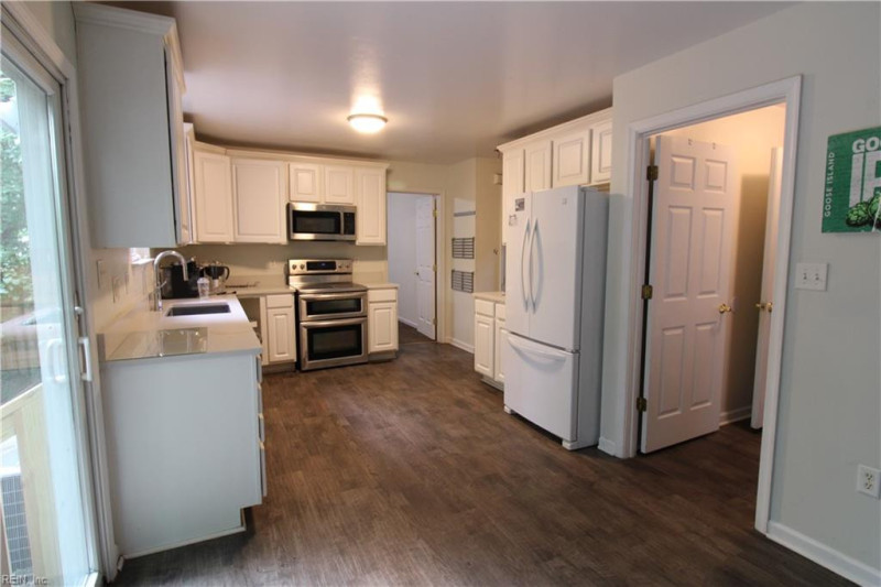 Photo 2 of 10 residential for sale in Norfolk virginia