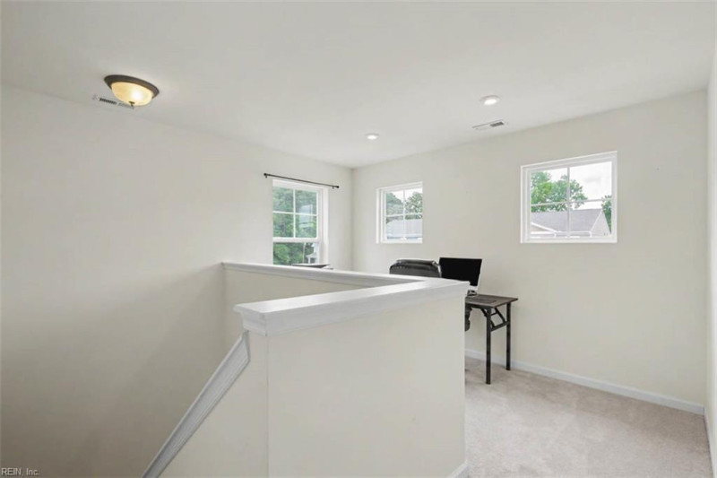 Photo 21 of 37 residential for sale in Suffolk virginia