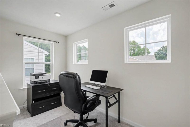 Photo 22 of 37 residential for sale in Suffolk virginia