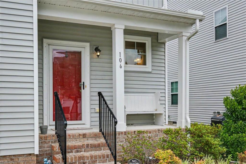 Photo 5 of 37 residential for sale in Suffolk virginia