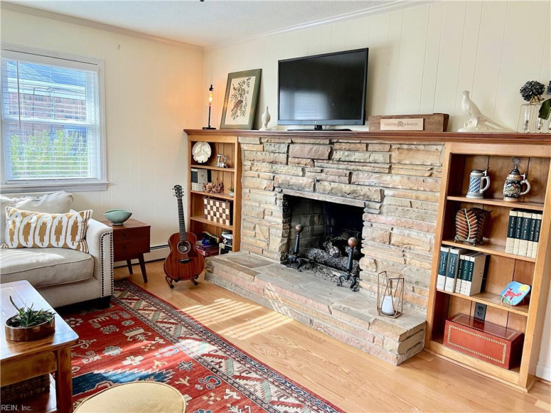 Photo 17 of 44 residential for sale in Virginia Beach virginia