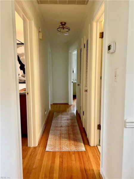 Photo 18 of 44 residential for sale in Virginia Beach virginia