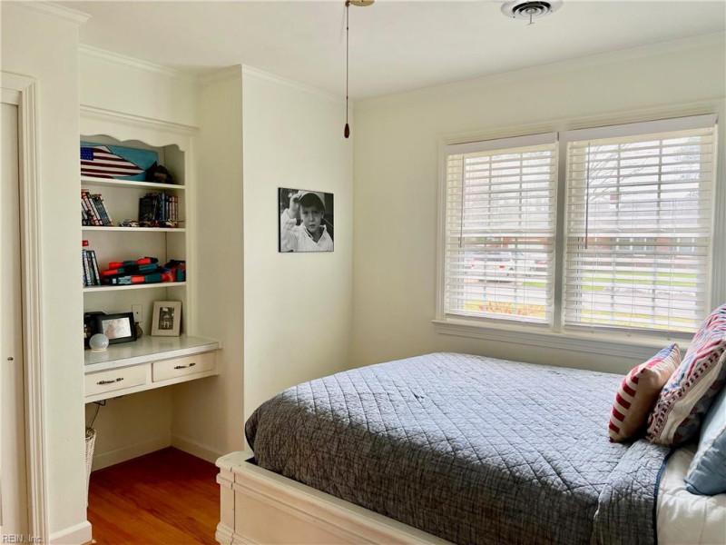 Photo 21 of 44 residential for sale in Virginia Beach virginia