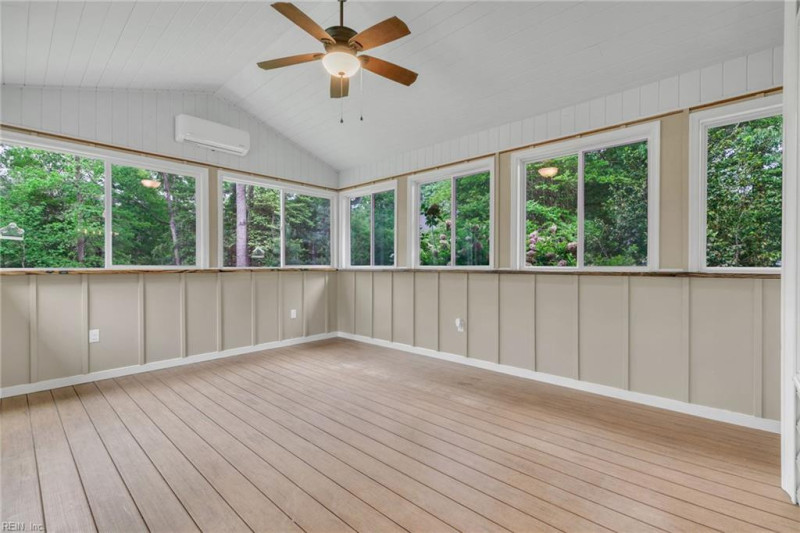 Photo 27 of 49 residential for sale in Mathews County virginia