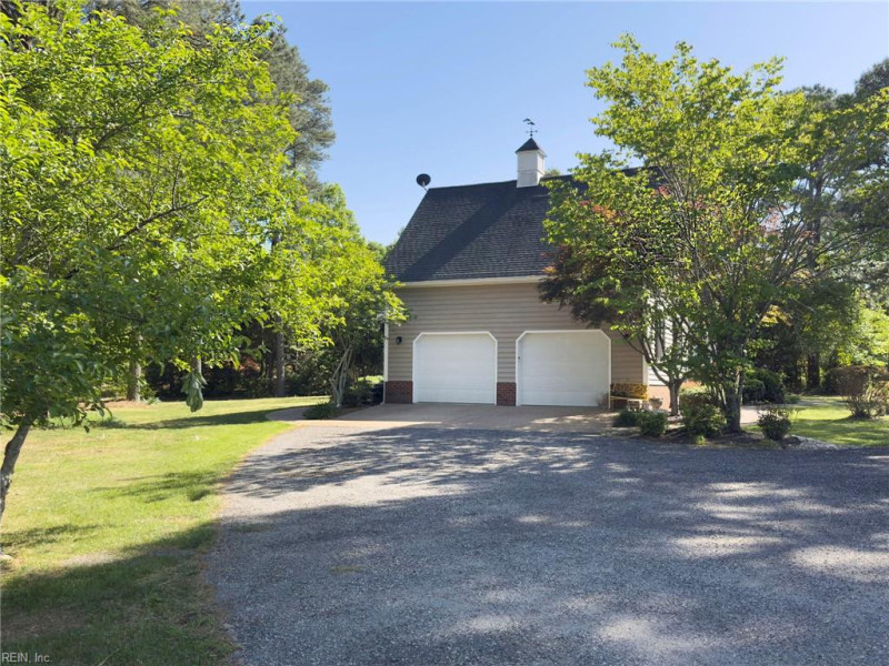 Photo 8 of 49 residential for sale in Mathews County virginia