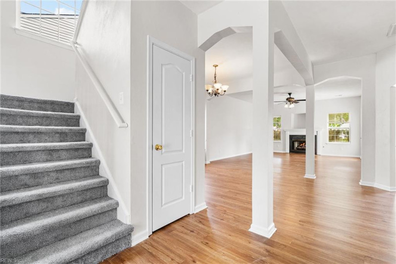 Photo 6 of 32 residential for sale in Virginia Beach virginia