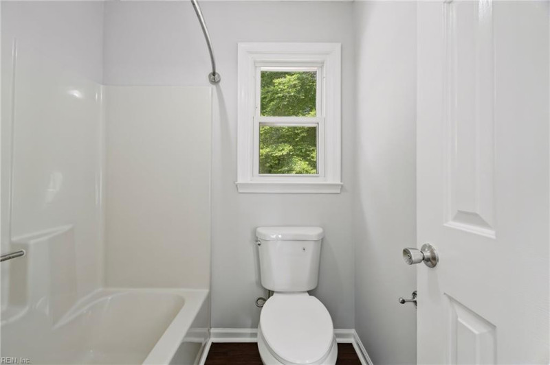 Photo 19 of 36 residential for sale in Hampton virginia