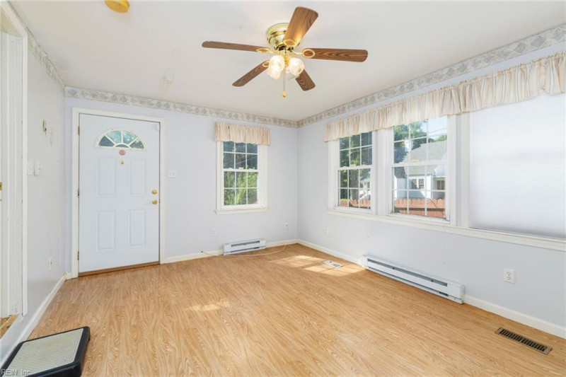 Photo 14 of 30 residential for sale in Emporia virginia