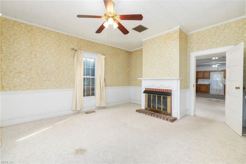 Photo 8 of 30 residential for sale in Emporia virginia