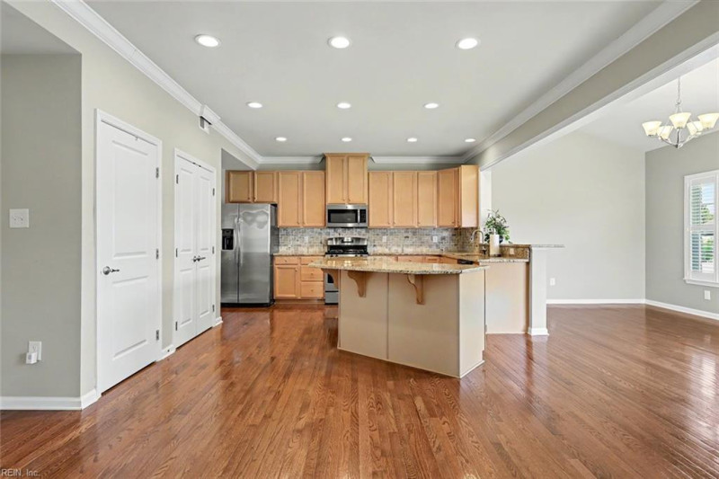 Photo 4 of 50 residential for sale in Williamsburg virginia
