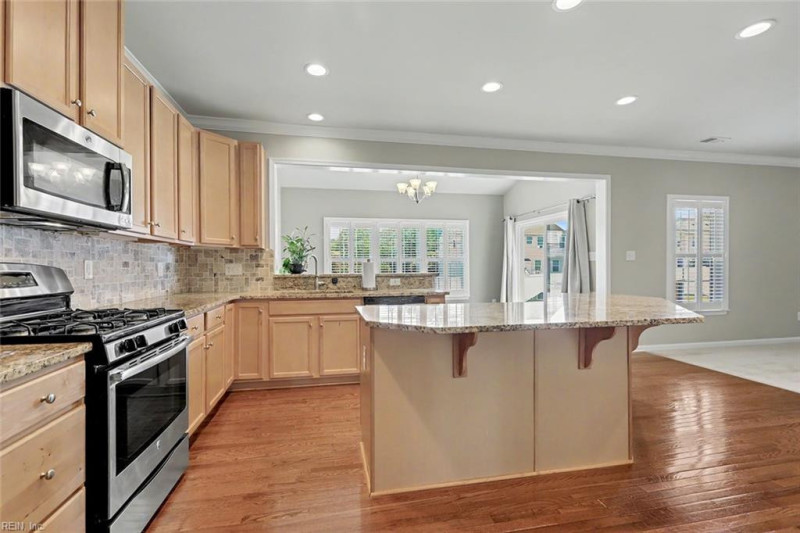 Photo 6 of 50 residential for sale in Williamsburg virginia