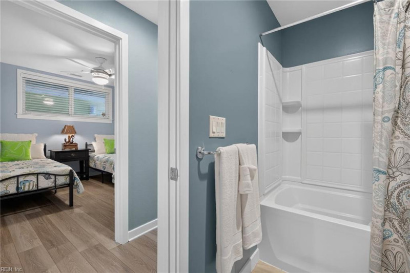Photo 10 of 42 residential for sale in Virginia Beach virginia